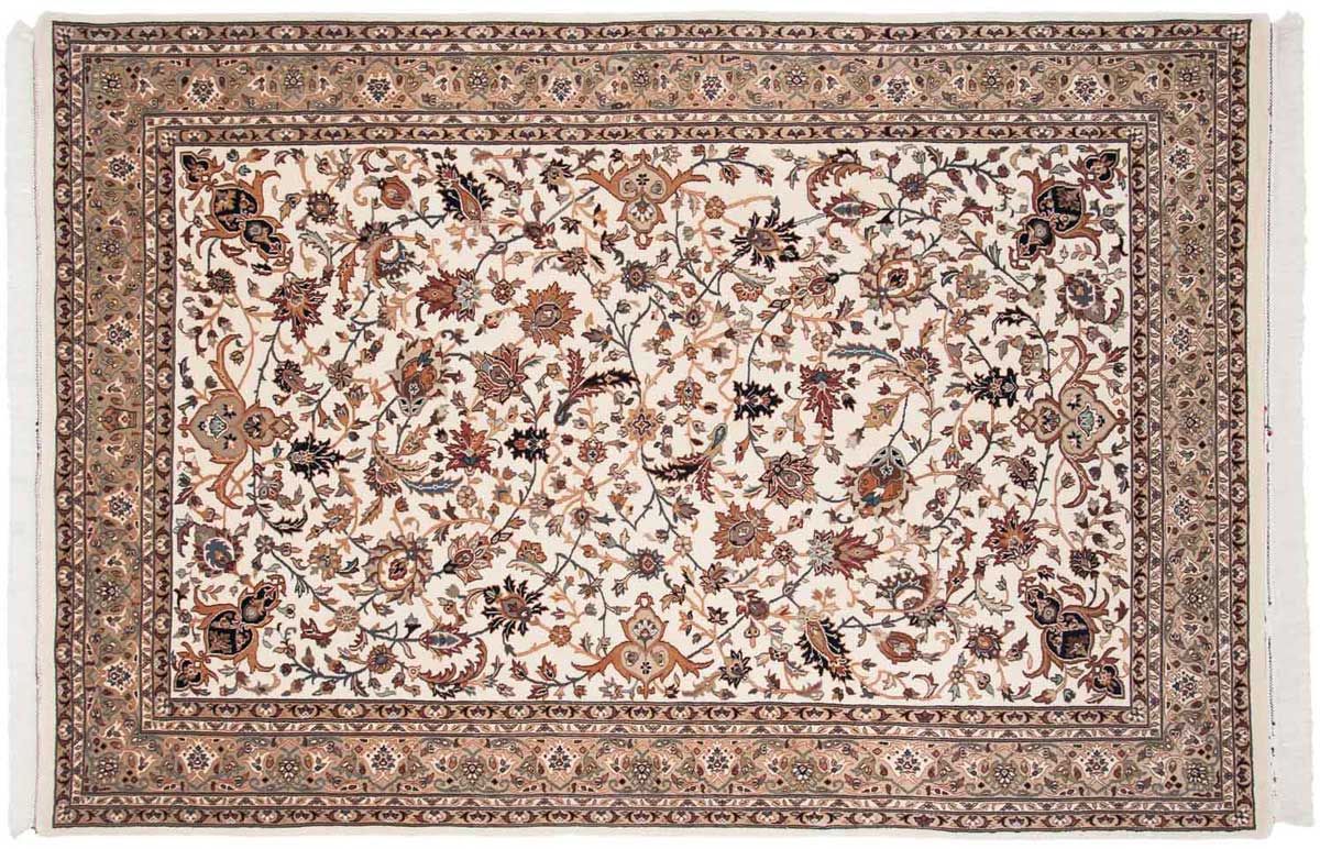 6x9 Isfahan Ivory Oriental Rug 037560 6x9 Isfahan Ivory Oriental Rug 037560